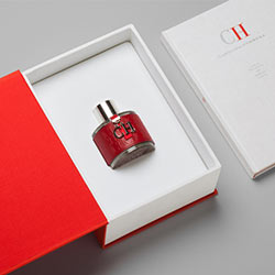 Caja para packaging de perfume Carolina Herrera